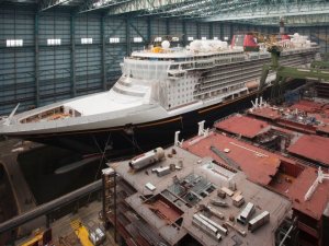 İtalyan Fincantieri, Carnival Corporation için 2 kruvaziyer inşa edecek