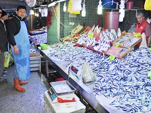 Kütahya Balık Pazarı yoğun ilgi gördü