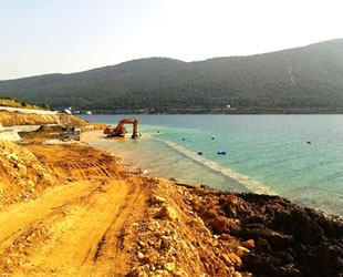 Bodrum’da karadaki kaçak yapılar deniz dibine kadar indi