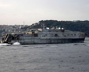 ‘USNS Carson City’ isimli ABD savaş gemisi, İstanbul Boğazı'ndan geçti