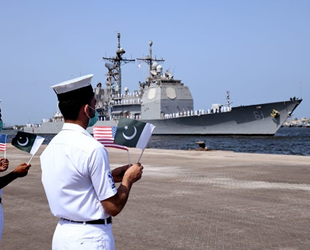 Pakistan ve ABD, Umman Denizi'nde tatbikat gerçekleştirdi