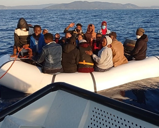 İzmir açıklarında 35 düzensiz göçmen kurtarıldı