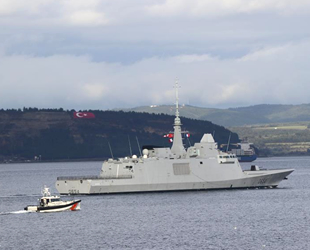 Fransız savaş gemisi, Çanakkale Boğazı’ndan geçti