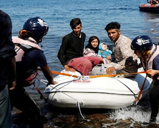 Yunanistan’da göçmen teknesi battı: 12 kişi kurtarıldı