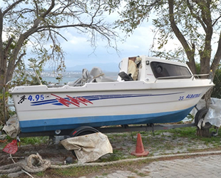 Torbalı’da benzinlikte bulunan tekneyi çalan hırsızlar yakalandı