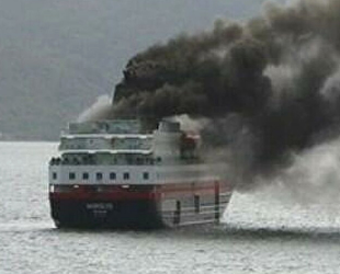 Yunanistan'da Euroferry Olympia isimli RO-RO gemisinde yangın çıktı