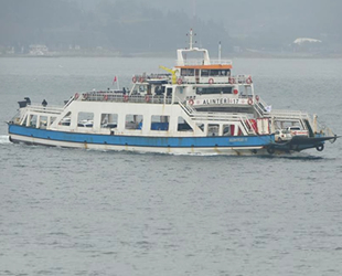Bozcaada’ya feribot seferleri iptal edildi