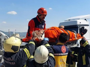 Kocaeli'de beli tutulan BOHA WITTENBERGEN isimli geminin kaptanını itfaiye kurtardı