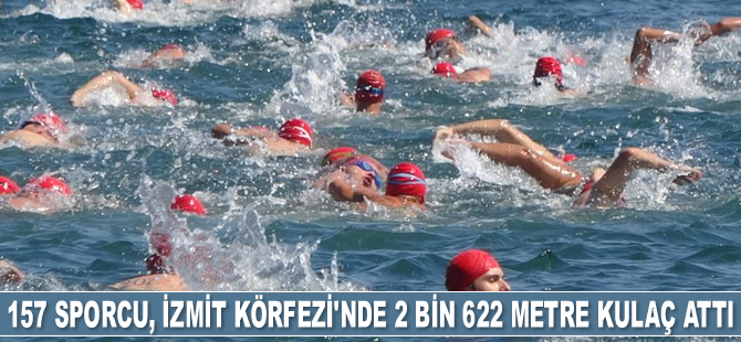 157 sporcu, İzmit Körfezi'nde 2 bin 622 metre kulaç attı