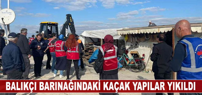 Büyükada Balıkçı Barınağındaki kaçak yapılar yıkıldı