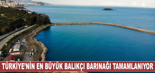 Türkiye’nin en büyük balıkçı barınağında çalışmalar sürüyor