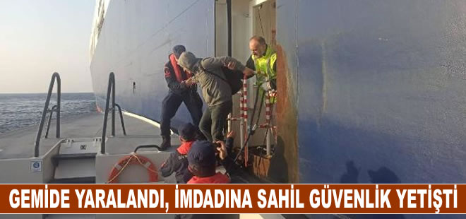 Gemide yaralanan hastanın imdadına Sahil Güvenlik yetişti