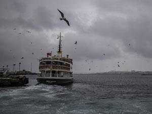 İstanbul’da hava muhalefeti nedeniyle bazı vapur seferleri yapılamıyor