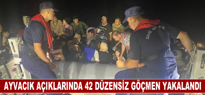 Ayvacık açıklarında 42 düzensiz göçmen yakalandı