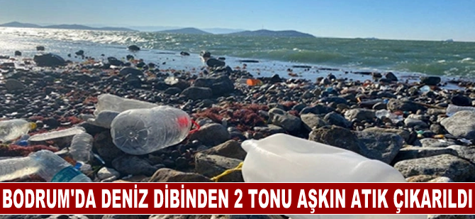 Bodrum'da deniz dibinden 2 tonu aşkın atık çıkarıldı