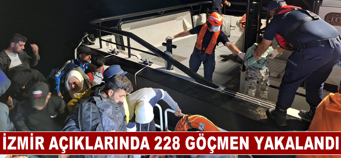 İzmir açıklarında 228 düzensiz göçmen yakalandı