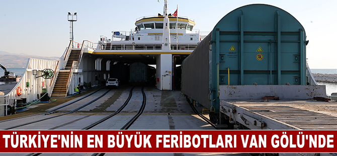 Türkiye'nin en büyük feribotları Van Gölü'nde taşımacılığı canlandırdı