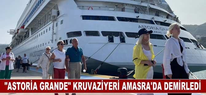 "Astoria Grande" kruvaziyeri 788 yolcusuyla Amasra'da demirledi