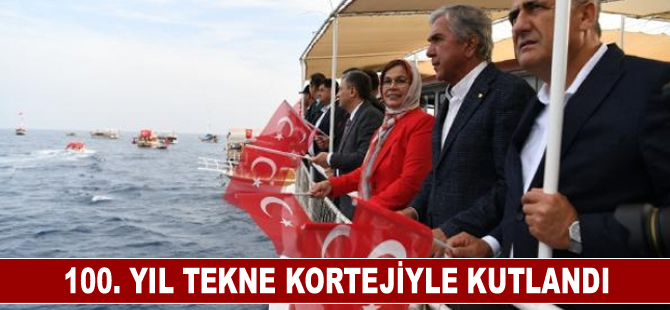 100. yıl tekne kortejiyle kutlandı