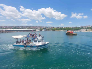 Tekirdağ'da özel çocuklar için tekne turu düzenlendi