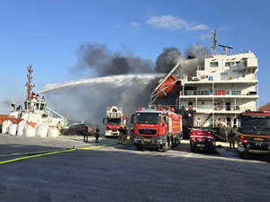 İsrail'de Türk gemisinde yangın
