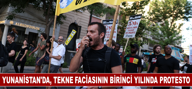 Yunanistan'da, tekne faciasının birinci yıl dönümünde protesto