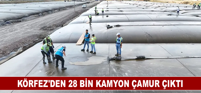 Körfez'den 28 bin kamyonluk çamur temizlendi