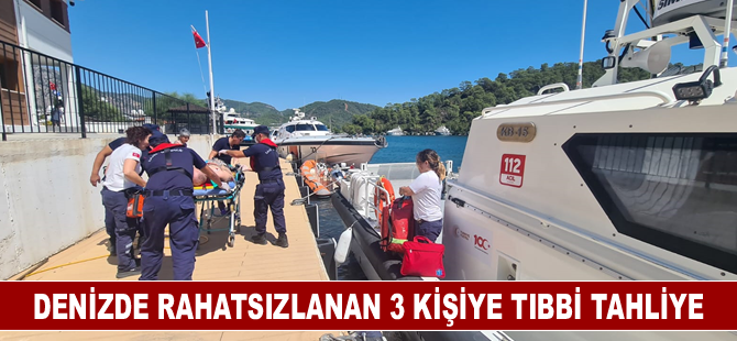 Denizde rahatsızlanan 3 kişiye tıbbi tahliye