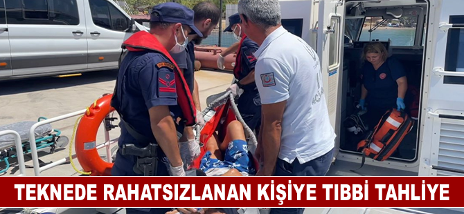 Teknede rahatsızlanan kişiye tıbbi tahliye