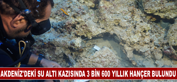 Akdeniz'deki su altı kazısında 3 bin 600 yıllık tunç hançer bulundu