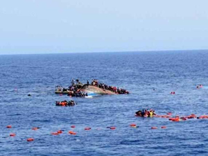 Göçmenleri taşıyan tekne alabora oldu! 26 kişi öldü