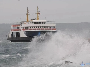 Olumsuz hava koşulları deniz ulaşımını engelliyor