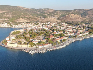 İZDENİZ ile Foça Fok Marina arasında sözleşme