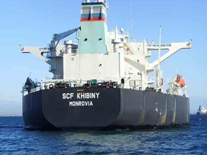 Petrol yüklü M/T SCF KHIBINY isimli tanker Ahırkapı'da karaya oturdu