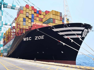 Mediterranean Shipping Company, MSC ZOE isimli konteyner gemisini törenle teslim aldı