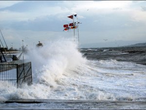 Marmara’da deniz ulaşımına hava muhalefeti engeli