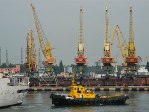 Ukrayna, Karadeniz'deki ticaretini geliştirmek için yeni bir liman inşa edecek