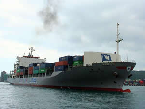 M/V Wan Hai 301 ile M/V APL Denver Singapur'da çatıştı