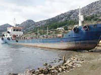 'M/T Can-D' isimli tanker Marmaris'te karaya oturtuldu