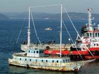 Çanakkale Boğazı'nda hayalet tekne alarmı verildi