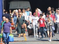 Yenikapı-Bandırma feribot seferlerinde bayram yoğunluğu başladı