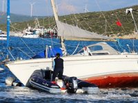 Tsunami ile sürüklenen tekneler tek tek kurtarılıyor