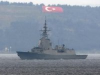 İspanyol savaş gemisi, Çanakkale Boğazı'ndan geçti