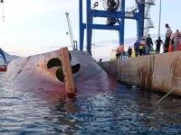 Nazmiye Ana isimli gemi, Castellon Limanı'nda alabora oldu