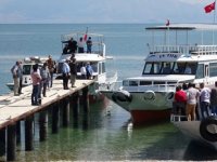 Van Gölü'ndeki tekne faciası davası ertelendi