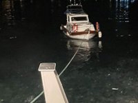 Arızalanan tekne, Beykoz açıklarında sürüklendi