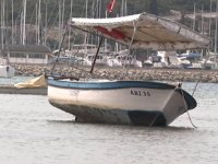 Sığacık Sahili'nde deniz suyu 60 santimetre çekildi