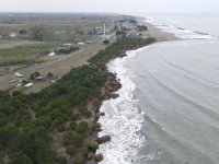 Samsun’da kumsal bölgesi denize gömüldü