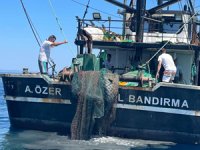 İzmir'de deniz, hayalet ağlardan temizlendi