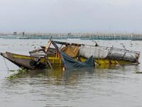 Filipinler'in Laguna de Bay Gölü'nde teknenin alabora olması sonucu 27 kişi hayatını kaybetti